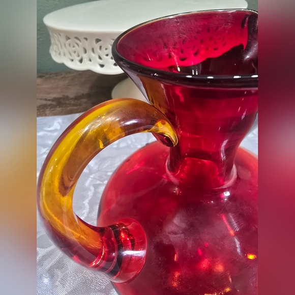 Amberina Glass Elegant Red and Orange Glass Vase - Picture 3 of 5